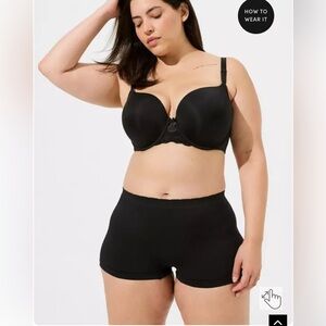 Torrid Seamless Smooth Mid-Rise Boyshort Panty Size 3